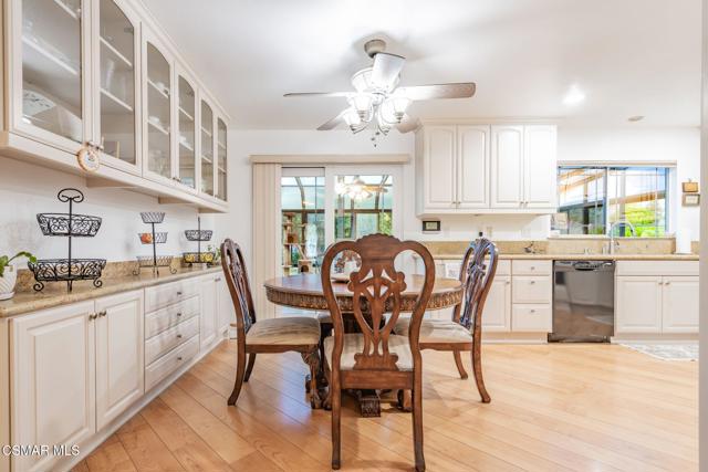 76 Robbins Court, Simi Valley CA: https://media.crmls.org/mediaz/2af32a7c-31c4-403c-ae57-8342ba7c98cb.jpg