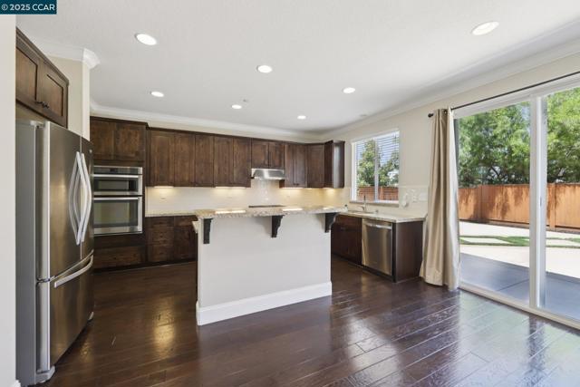 1610 Coventry Dr, Oakley CA: https://media.crmls.org/mediaz/2af3d70e-b566-479a-9d5d-1c297965fdb5.jpg
