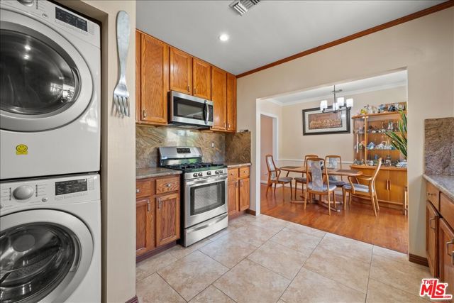 14019 Bessemer Street, Van Nuys CA: https://media.crmls.org/mediaz/2af40e01-b5d6-43b6-854b-a42389bbb9bc.jpg