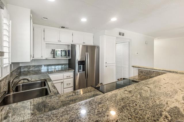 Detail Gallery Image 14 of 29 For 24311 Canyon Lake Dr #14,  Canyon Lake,  CA 92587 - 1 Beds | 1 Baths