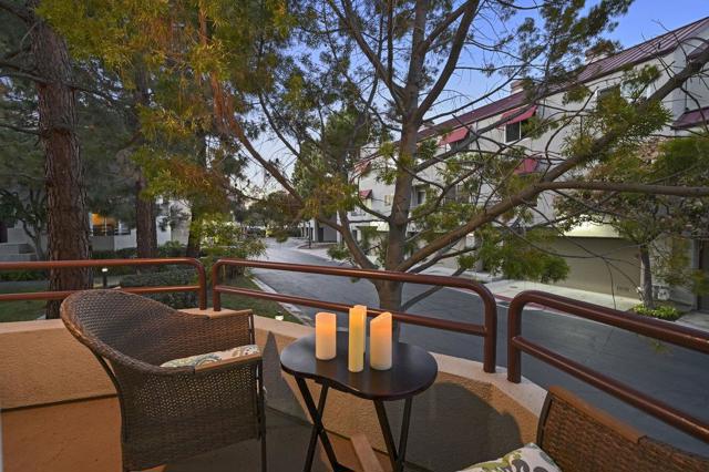 104 E Court Lane, Foster City CA: https://media.crmls.org/mediaz/2af5e204-b559-4a02-bdeb-9d3b8f558e14.jpg