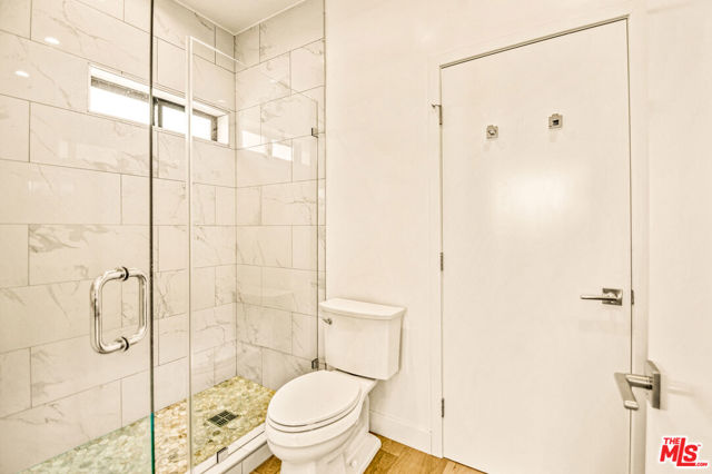 535 N Formosa Avenue, Los Angeles CA: https://media.crmls.org/mediaz/2af6e10d-cf09-4a87-8f8c-1c4a993b71a1.jpg