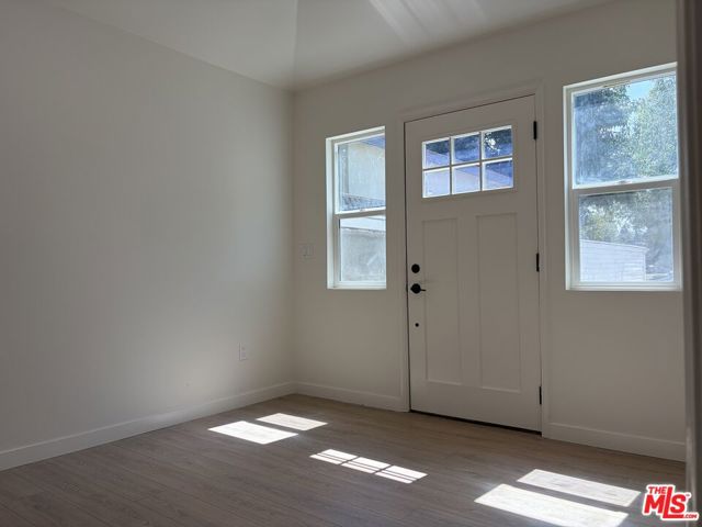 15225 Valleyheart Drive photo 9