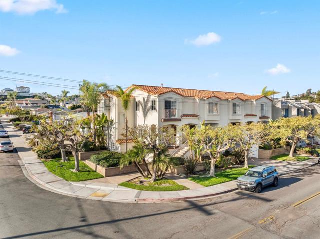 Detail Gallery Image 1 of 1 For 3104 Hugo St, San Diego,  CA 92106 - 2 Beds | 2/1 Baths