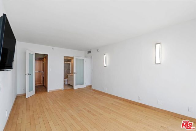 Entry to living room