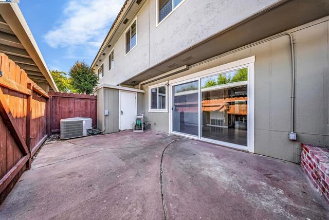 4446 Seminole Way, Pleasanton CA: https://media.crmls.org/mediaz/2af88cb2-88b8-4317-b479-89976833a4a8.jpg