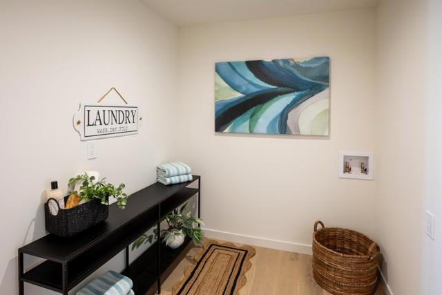 1689 Sunnyslope Avenue, Belmont CA: https://media.crmls.org/mediaz/2af8c1eb-0bfc-4b66-a3d2-4dcbb18623dc.jpg