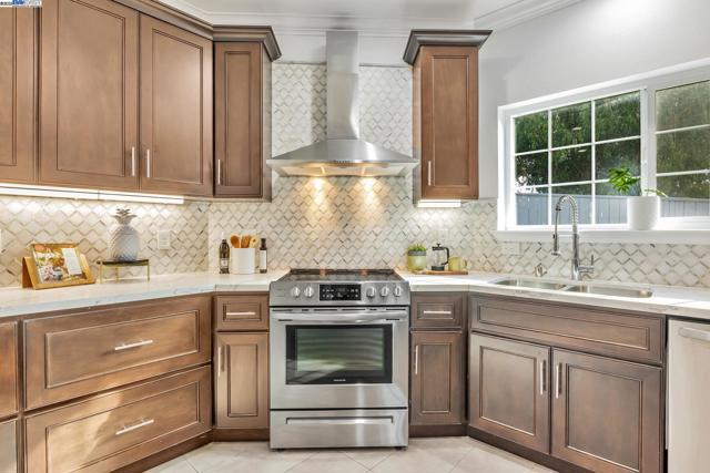 4597 Edwards Ln., Castro Valley CA: https://media.crmls.org/mediaz/2af92d49-2bc2-4558-8d46-e9c2d3de4676.jpg