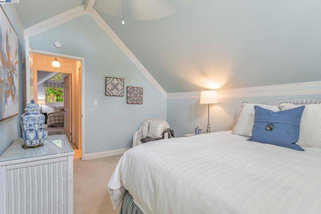 736 Tunbridge Rd, Danville CA: https://media.crmls.org/mediaz/2af9b5a2-29fd-49af-85d4-38c262afb42f.jpg
