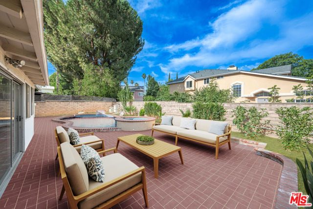 6257 Lindley Avenue, Tarzana CA: https://media.crmls.org/mediaz/2afaaca2-b9bb-451d-a15a-869326660ae8.jpg