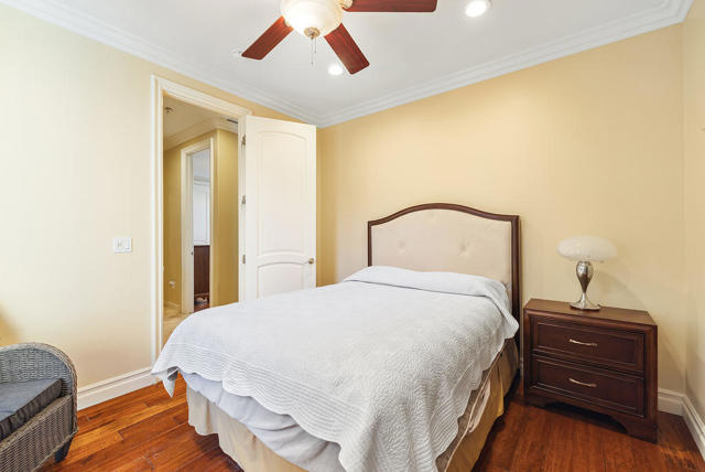 9 Via Santanella, Rancho Mirage CA: https://media.crmls.org/mediaz/2afabd42-1389-40ce-88fc-1a408e92397e.jpg