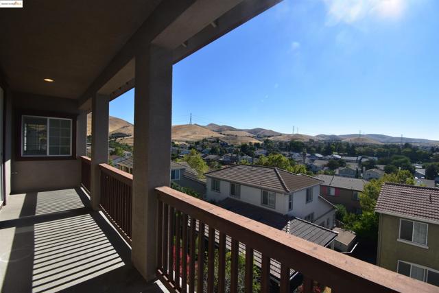 127 Delta Vista Ln, Pittsburg CA: https://media.crmls.org/mediaz/2afb1829-9f5d-4e4d-a8d9-1f2c29553558.jpg