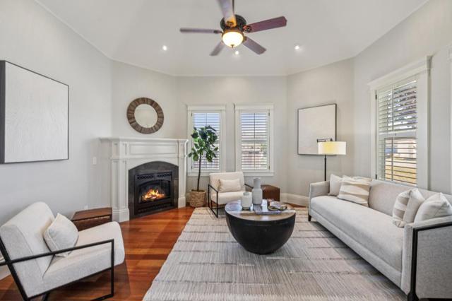 414 Belleville Boulevard, Half Moon Bay CA: https://media.crmls.org/mediaz/2afb57a6-51ae-45aa-b64c-08e8a456b291.jpg
