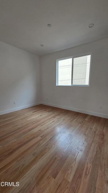 Detail Gallery Image 11 of 17 For 917 N Ridgewood Pl, Los Angeles,  CA 90038 - 3 Beds | 3 Baths