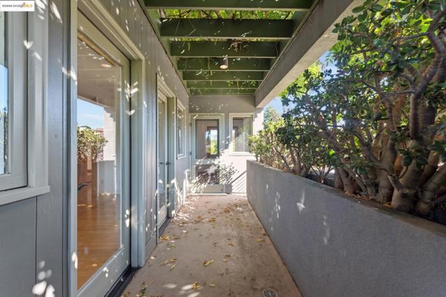 Image 43 of 60 For 6148 Ocean View Dr