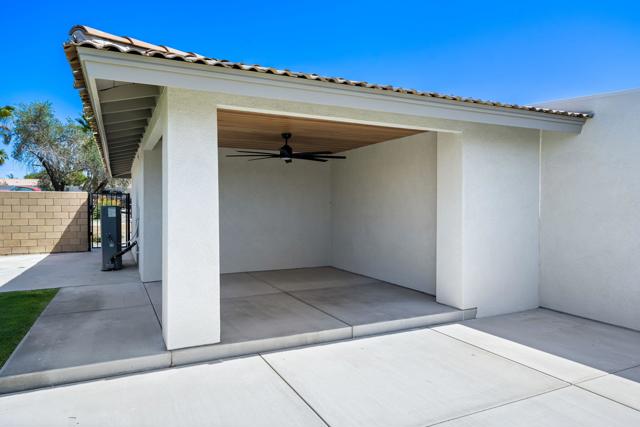 79869 Hummingbird Lane, La Quinta CA: https://media.crmls.org/mediaz/2afc8446-6fde-41ab-9fe6-9e74cd2323db.jpg
