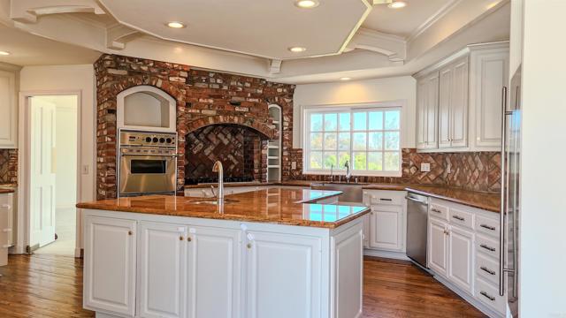 Detail Gallery Image 20 of 37 For 16110 via Del Alba, Rancho Santa Fe,  CA 92067 - 7 Beds | 6/1 Baths