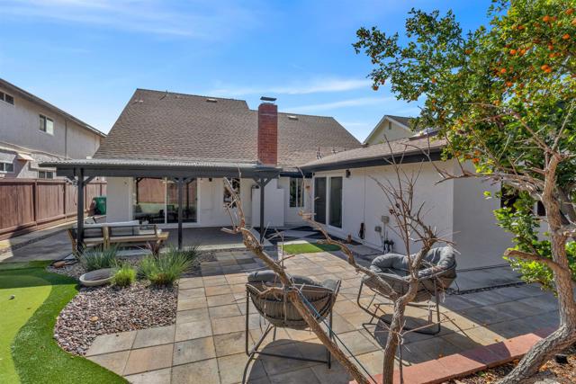 13070 Roundup Ave, San Diego CA: https://media.crmls.org/mediaz/2afdedad-8925-4390-98b2-17a8147d9910.jpg