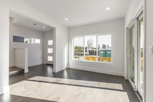 6008 Sunglow Terrace, San Ramon CA: https://media.crmls.org/mediaz/2afe88cb-4c66-4204-aa82-c744b7a9ce79.jpg