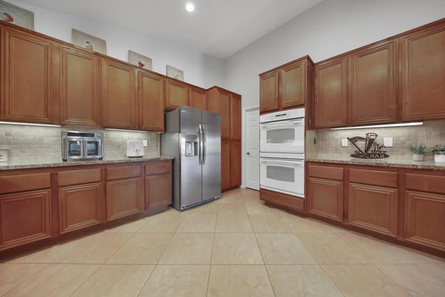 Image 10 of 42 For 45347 Big Canyon Street