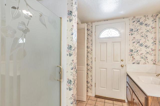 9885 Lantz Drive, Morgan Hill CA: https://media.crmls.org/mediaz/2aff080f-22d8-4f40-8851-c95b55f85664.jpg