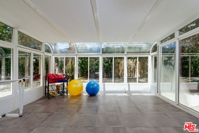 550 N Arquilla Road, Palm Springs CA: https://media.crmls.org/mediaz/2aff9df5-9433-40ad-a983-ced9ba13c665.jpg
