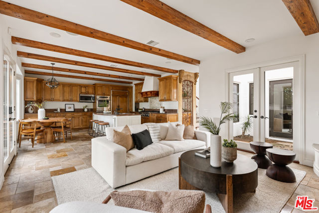 7320 Trask Avenue, Playa del Rey CA: https://media.crmls.org/mediaz/2b00e534-5d3c-4265-b1e2-5f623d8eb08a.jpg