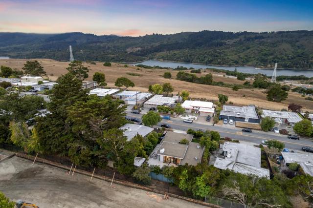 1651 Lexington, San Mateo CA: https://media.crmls.org/mediaz/2b020379-9667-41f1-8938-fc18fa4bd5a3.jpg