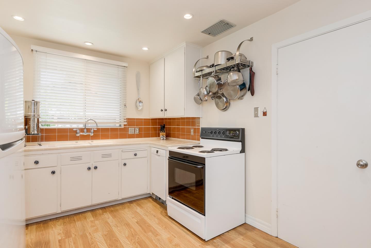1154 Marcussen Drive, Menlo Park CA: https://media.crmls.org/mediaz/2b024ac7-8cbb-4f5d-9c24-50fb139f783b