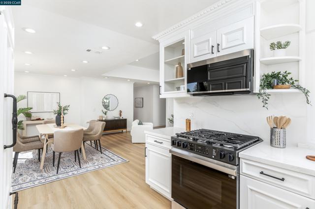 1400 Granada St, Vallejo CA: https://media.crmls.org/mediaz/2b02dd99-fc79-4279-b9ca-e089f90003b6.jpg