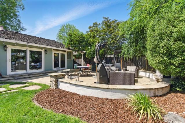 1142 S Genevieve Lane, San Jose CA: https://media.crmls.org/mediaz/2b031d53-247c-46bd-a3ad-b7b980d7ecfc.jpg