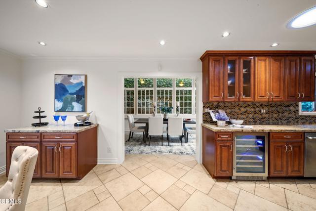 Detail Gallery Image 11 of 36 For 1038 Oban Dr, Los Angeles,  CA 90065 - 3 Beds | 3 Baths