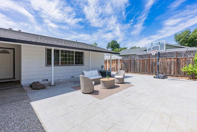 994 Pocatello Avenue, Sunnyvale CA: https://media.crmls.org/mediaz/2b037afb-8ad0-494f-a5d0-9196d8b27b14.jpg