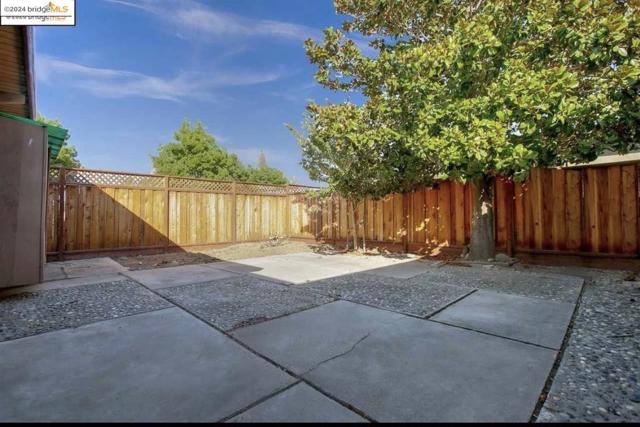 656 4Th St, Brentwood, California 94513, 3 Bedrooms Bedrooms, ,2 BathroomsBathrooms,Single Family Residence,For Sale,4Th St,41056026