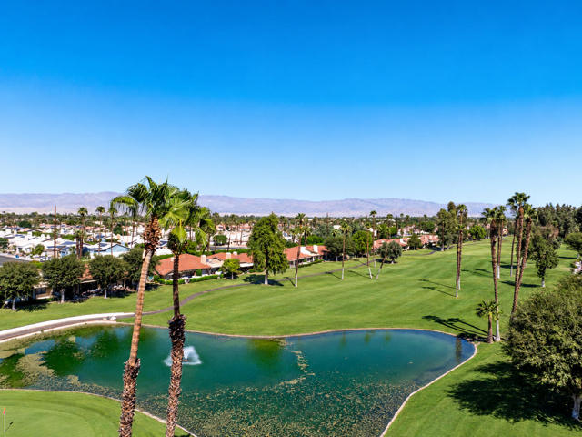 148 Las Lomas, Palm Desert, CA 92260
