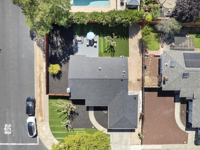 5540 Michigan Boulevard, Concord CA: https://media.crmls.org/mediaz/2b048c0d-cb57-45d7-b968-26ea1b383ea5.jpg