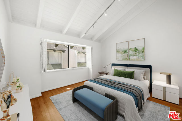 357 S El Camino Drive, Beverly Hills CA: https://media.crmls.org/mediaz/2b05f3bb-881b-4501-9a98-56e728ed15e6.jpg