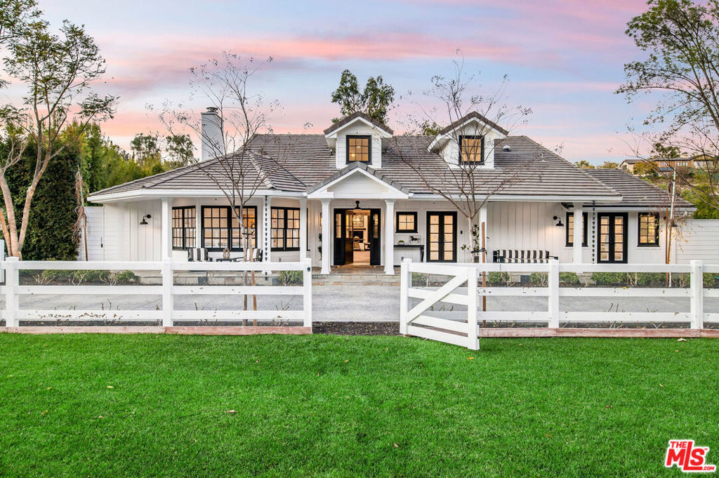 5525 Paradise Valley Road