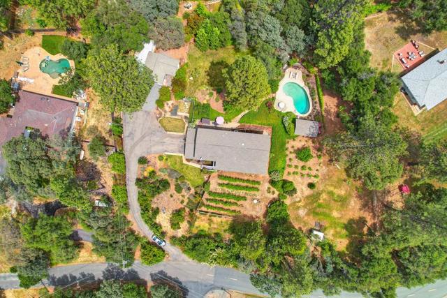 2640 Gayle Lane, Auburn CA: https://media.crmls.org/mediaz/2b06845f-5a69-4e4e-8d27-624f1ff1d7da.jpg