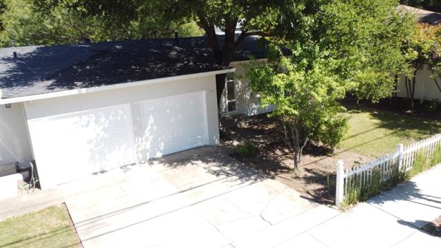 1908 Menalto Avenue, Menlo Park CA: https://media.crmls.org/mediaz/2b068732-c55b-4dc9-883c-de2aa56b70ea.jpg