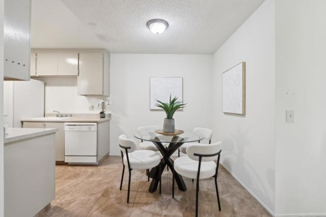 4205 Golden Oaks Lane, Monterey CA: https://media.crmls.org/mediaz/2b0826c0-05c4-411e-8e1d-a6a74406d0f3.jpg