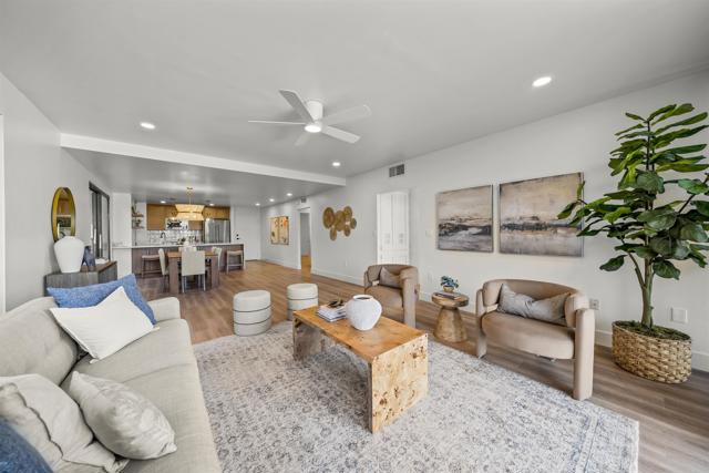 Detail Gallery Image 19 of 48 For 2500 Torrey Pines Rd #305,  La Jolla,  CA 92037 - 2 Beds | 2 Baths