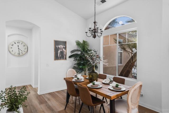 1111 Amelia Place, Escondido CA: https://media.crmls.org/mediaz/2b09c1cf-0b81-4f47-999f-d8191a562e32.jpg