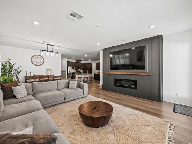 Detail Gallery Image 3 of 48 For 5222 Chaps Way, Hemet,  CA 92545 - 3 Beds | 2 Baths