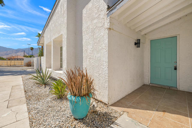 891 El Placer Road, Palm Springs, CA 92264