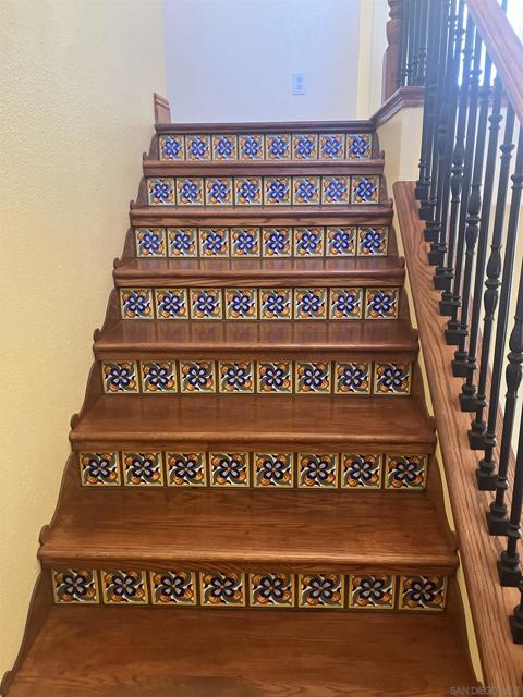 32991 Adelante St, Temecula CA: https://media.crmls.org/mediaz/2b0ad657-849c-446c-9f74-a61d1bd6b50b.jpg