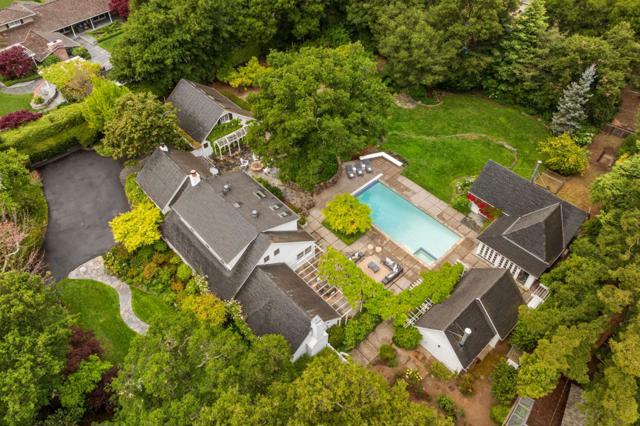 37 Lupin Lane, Atherton CA: https://media.crmls.org/mediaz/2b0b1b0d-b021-4d3b-be6d-35977664760a.jpg
