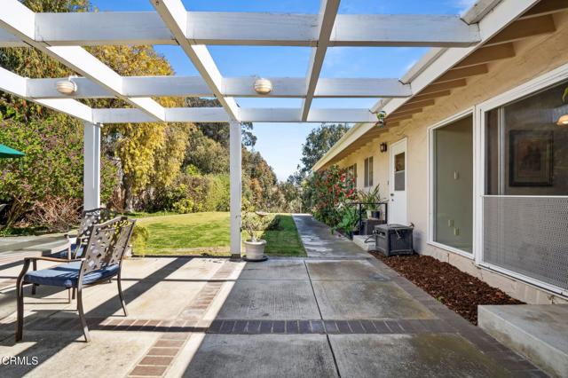 262 Crestwood Avenue, Ventura CA: https://media.crmls.org/mediaz/2b0b299e-f6b6-46c0-bc99-81849048625a.jpg