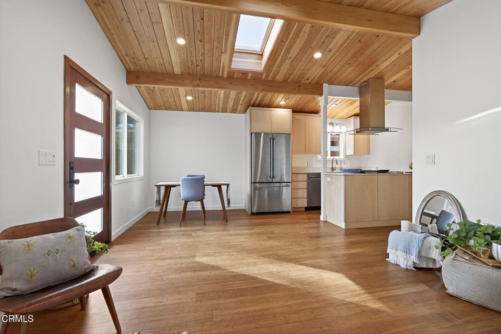 MLS #V1-33475 image #9