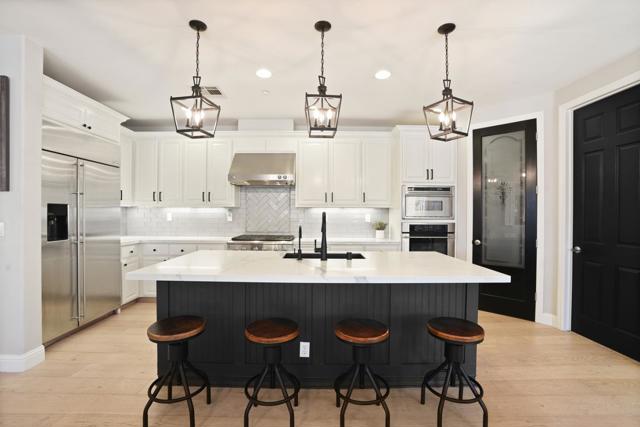 2264 Star Lilly Court, Brentwood CA: https://media.crmls.org/mediaz/2b0c38a7-e3dc-41fe-8603-b612aae88c72.jpg